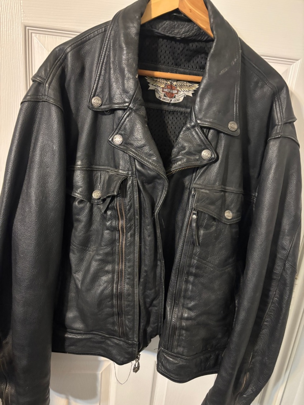 Vintage or Classic Harley Davidson Men’s Black Heavy Duty Leather Riding Jacket